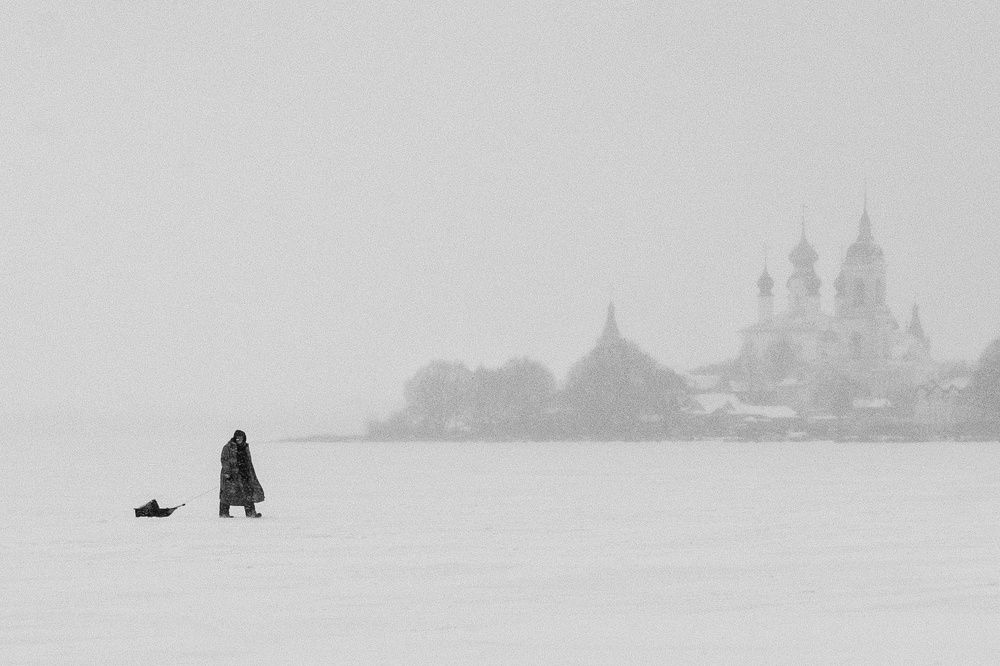 Опять метель...