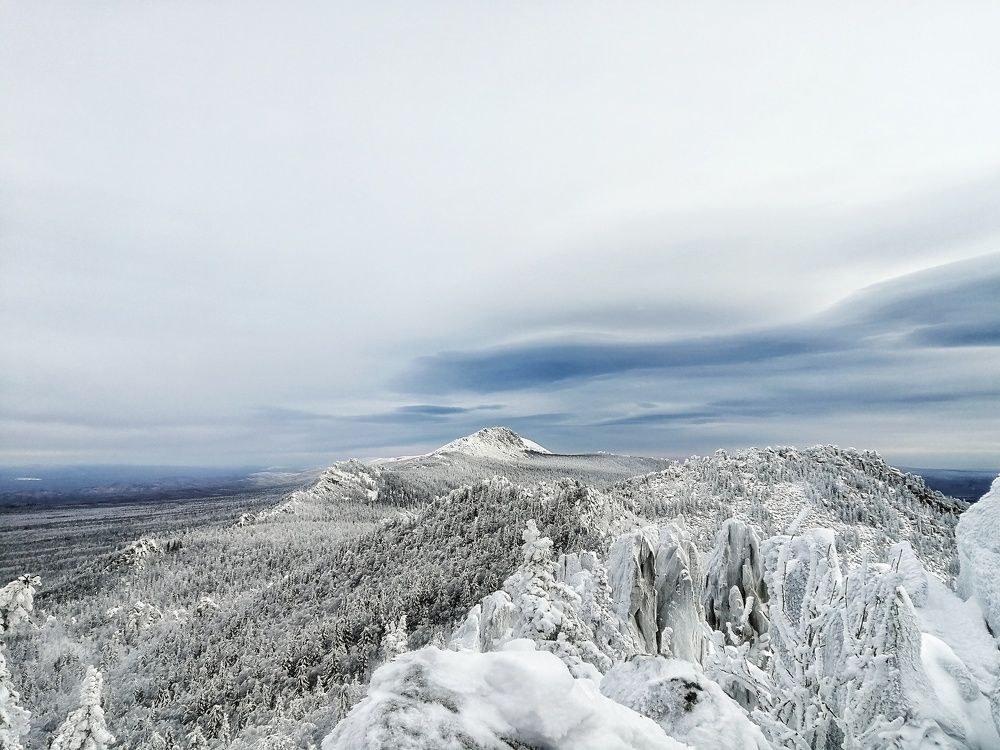 Уральские горы в снегу
