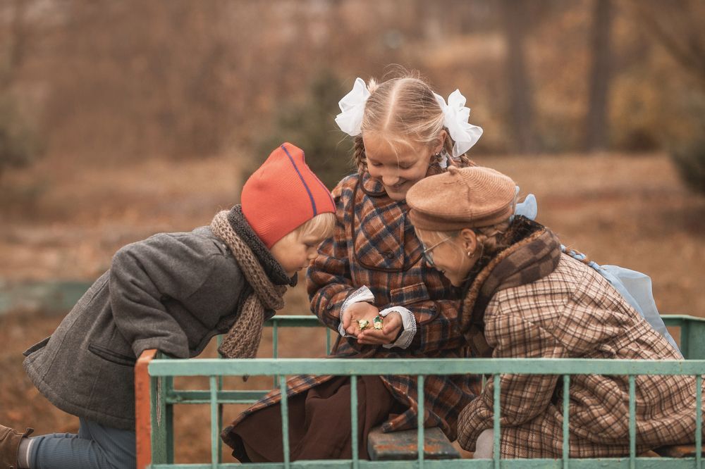 На детской площадке