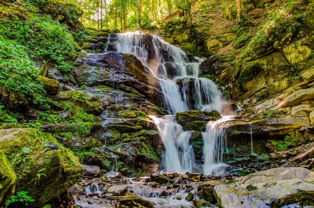 ВОДОПАД ШИПОТ