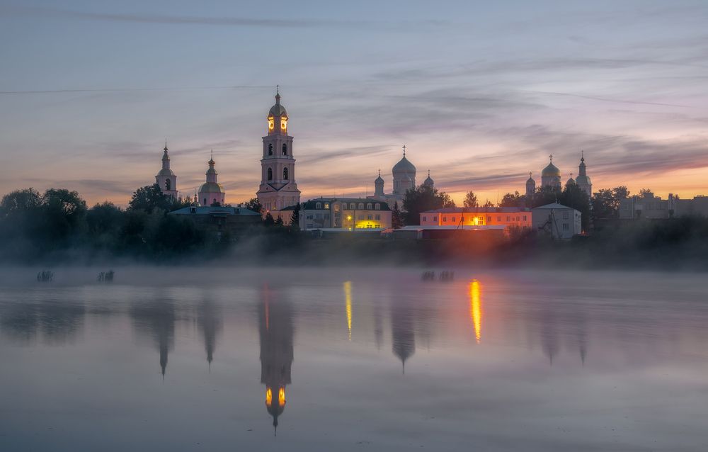 Предрассветное утро.