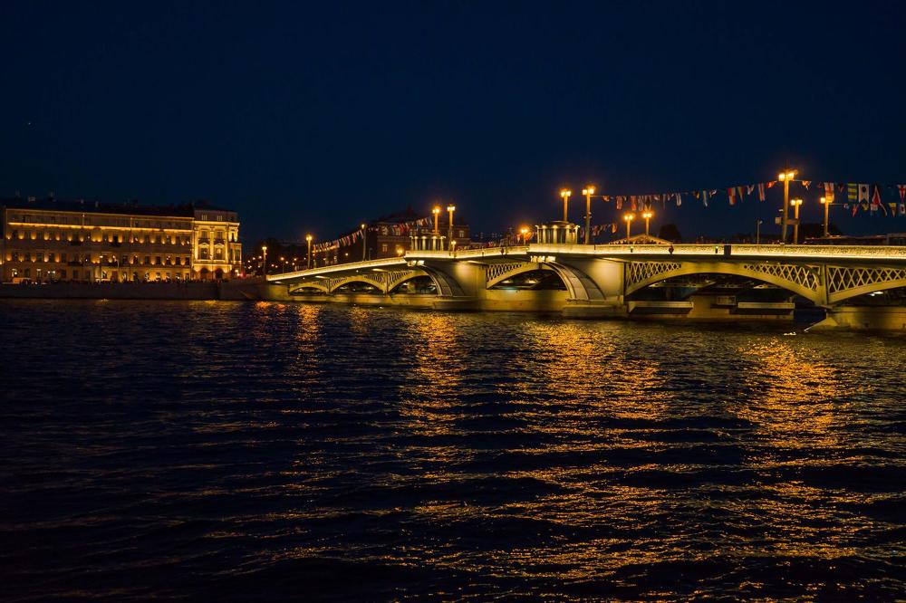 Night on the Neva