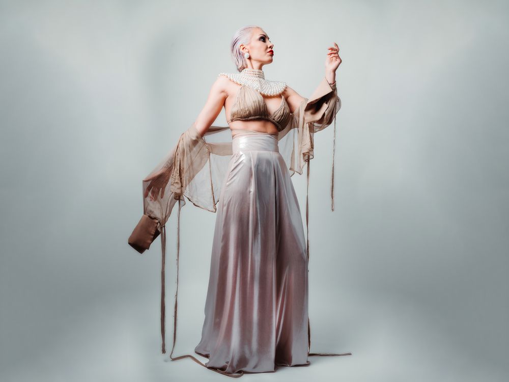 Photograph by Olasz Laszlo