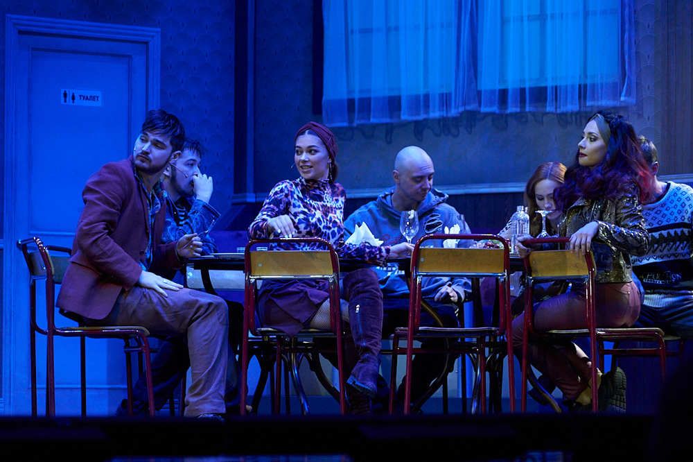 Аня покидает Городок