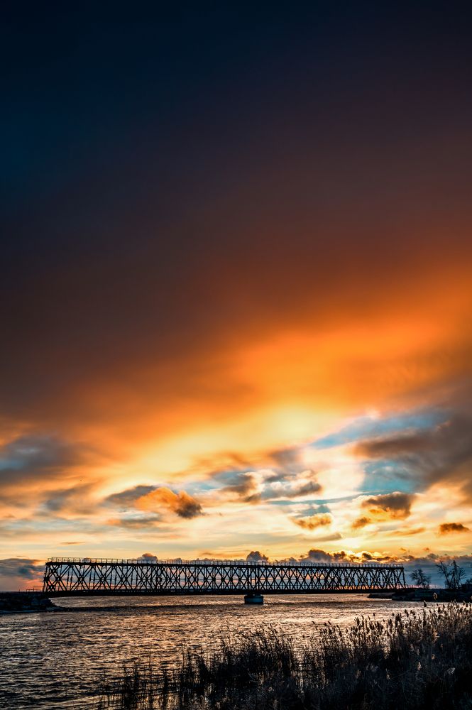 Старый свидетель закатов