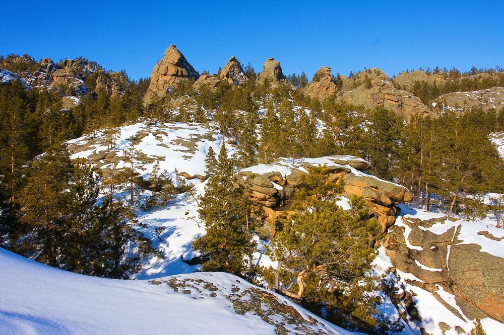 Три зуба. Каркаралы. Казахстан.