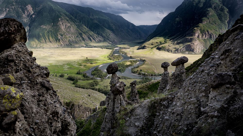 Photograph by Vladimir Schelkunov