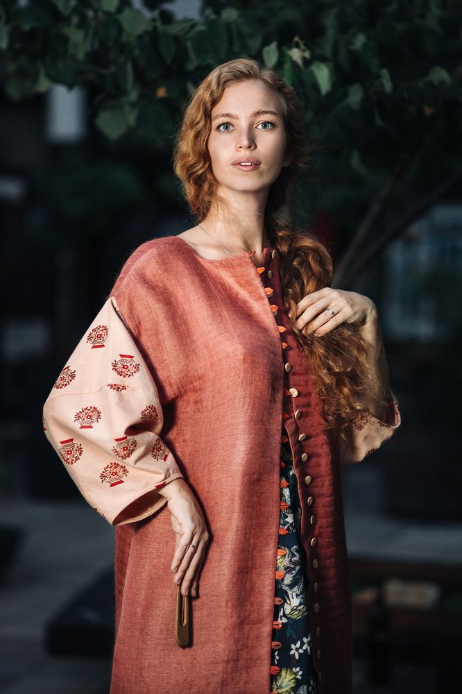 Photograph by Max Samadhi