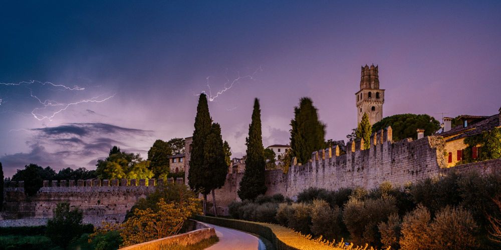 lightning on the Castle