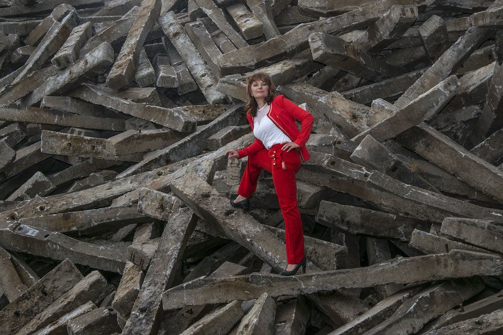 Портрет в красном.