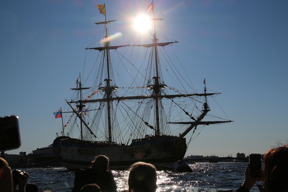 Бриг на параде