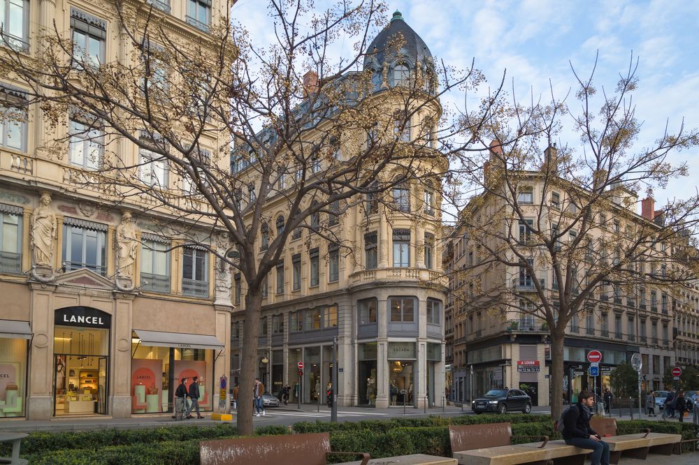 Весна в Лионе