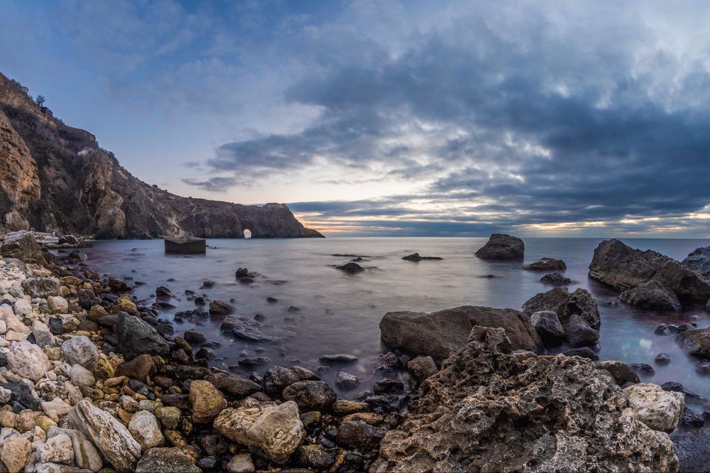 Мыс Лермонтова и грот Дианы.