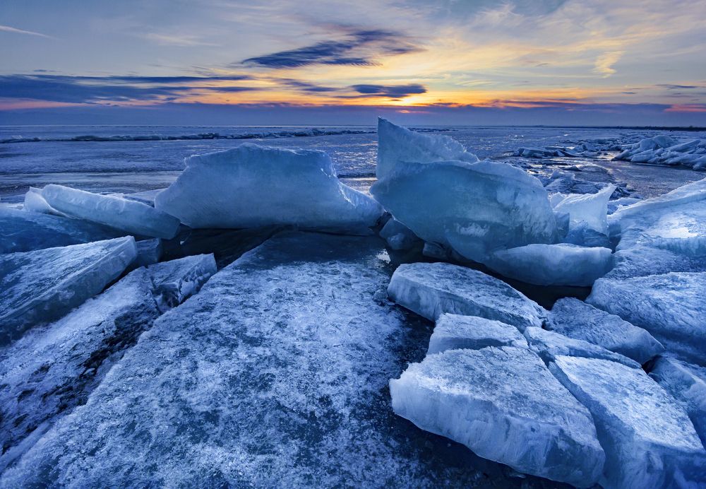 Зимний вечер на Капчагае