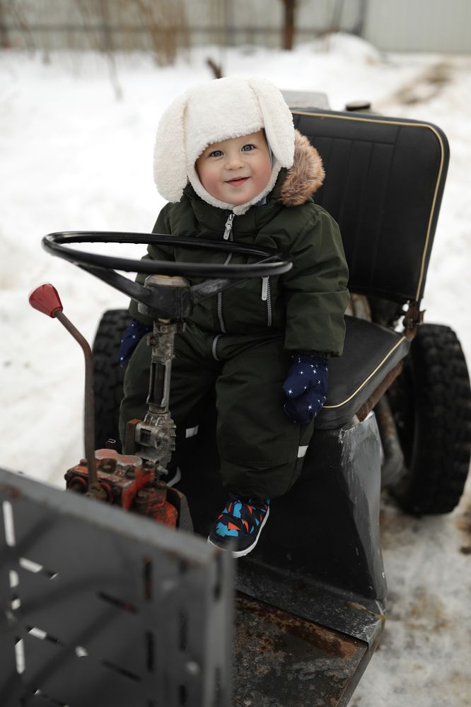 Юный тракторист