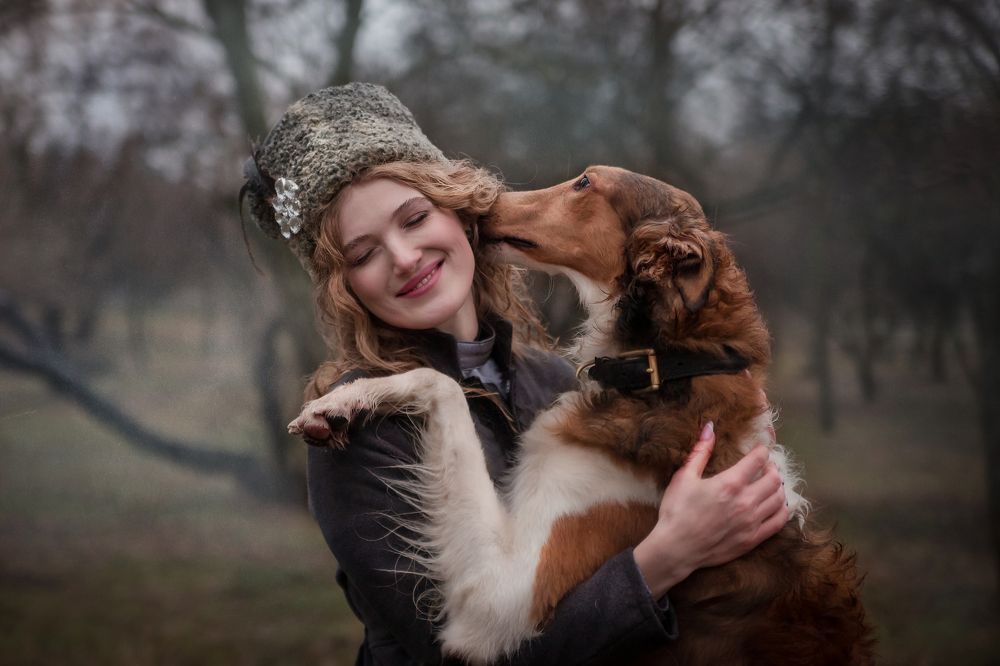 -Меня зовут Жаркий Поцелуй!