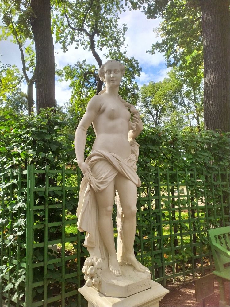 скульптура в Летнем саду