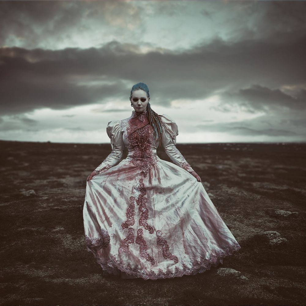 Photograph by Bohdan Simecek