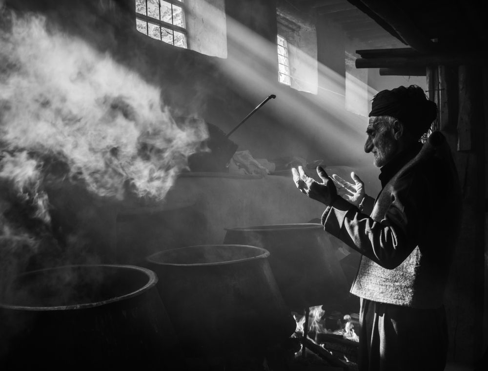 Photograph by Zakarya Ghazizadeh