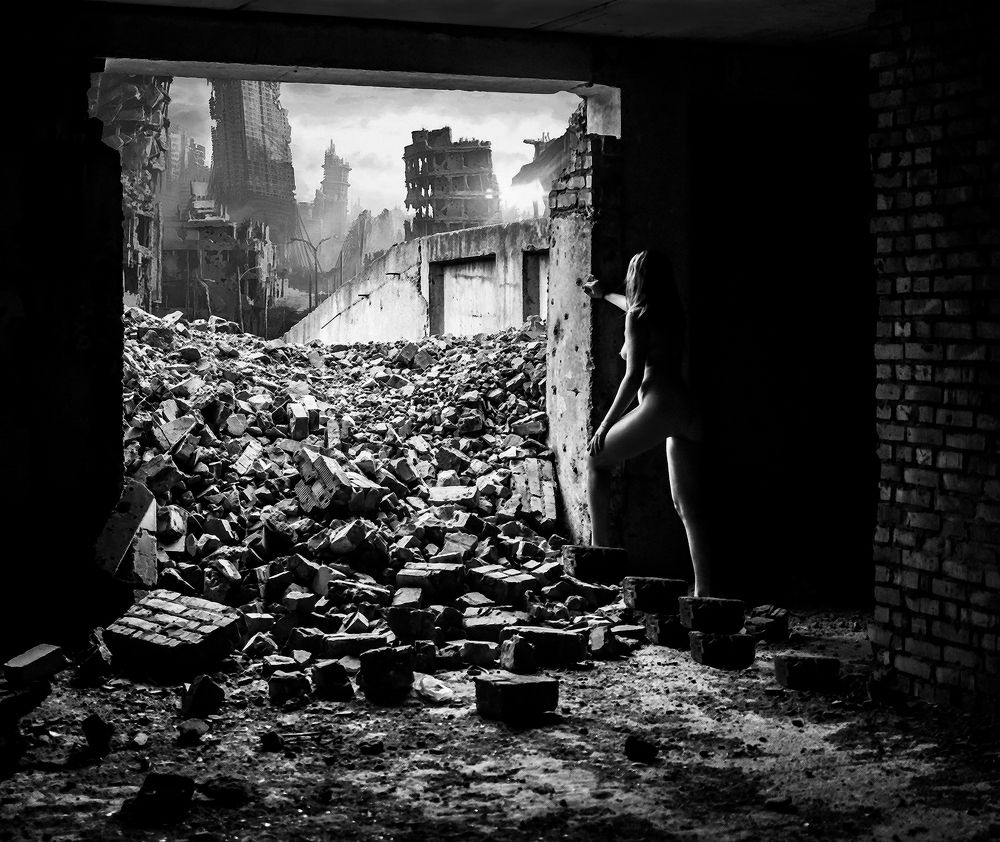 Photograph by Roman WarFemov