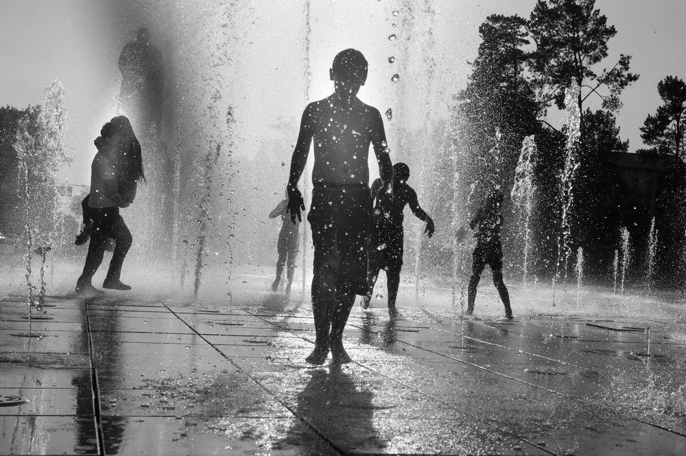 Photograph by Ruslan Streltsenko