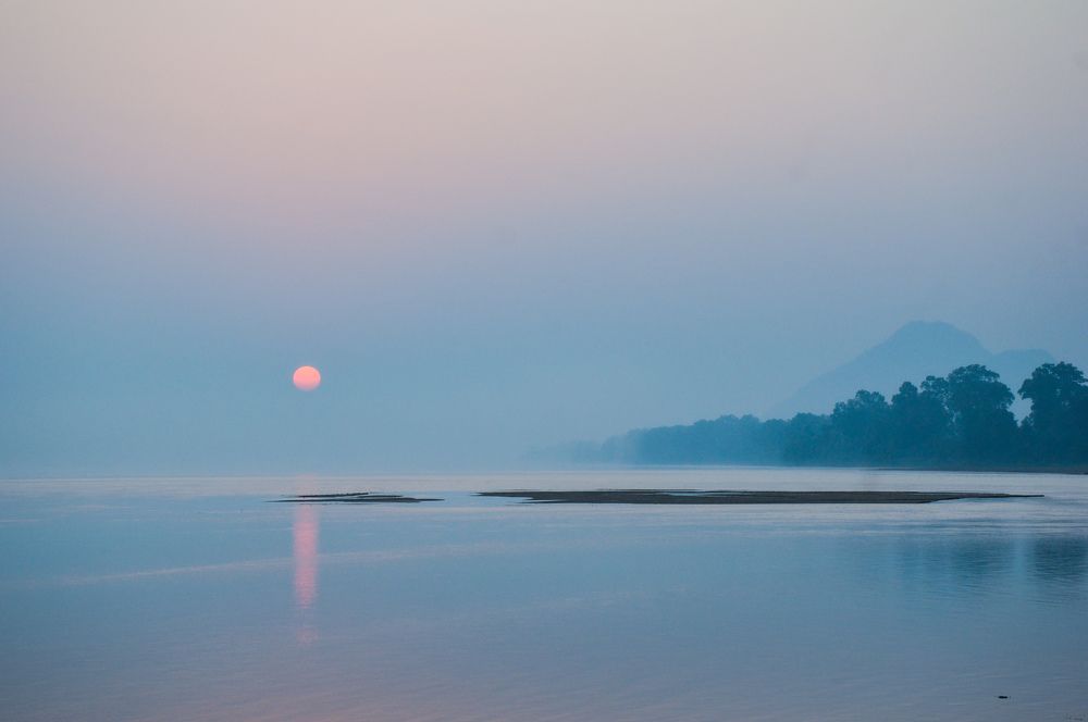 Morning Hues at the bank of Mahanadi