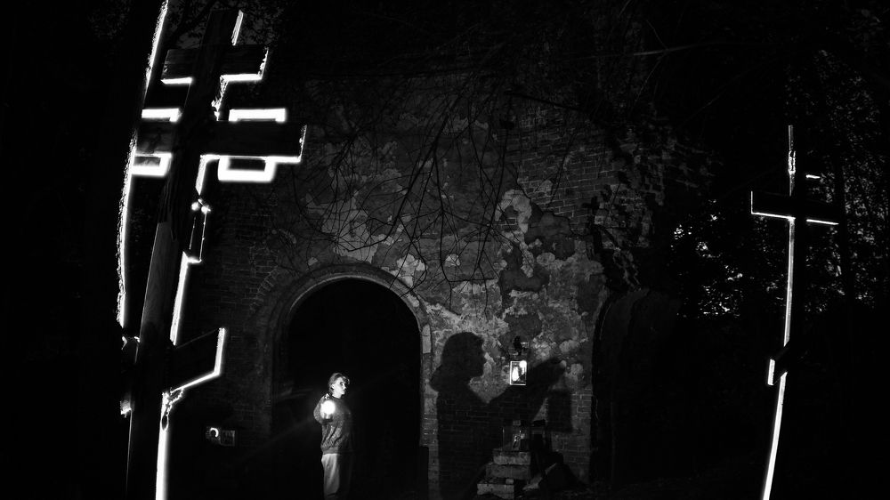 Руины заброшенной церкви близ села Высокое |  Ruins of an abandoned church near the village of Vysokoe