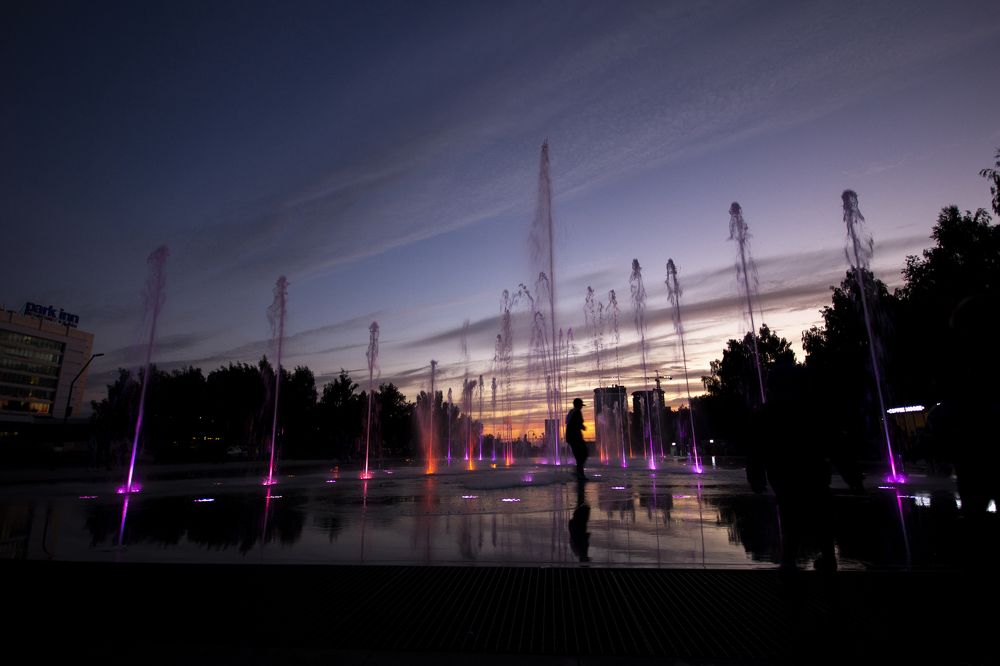 вечерний фонтан