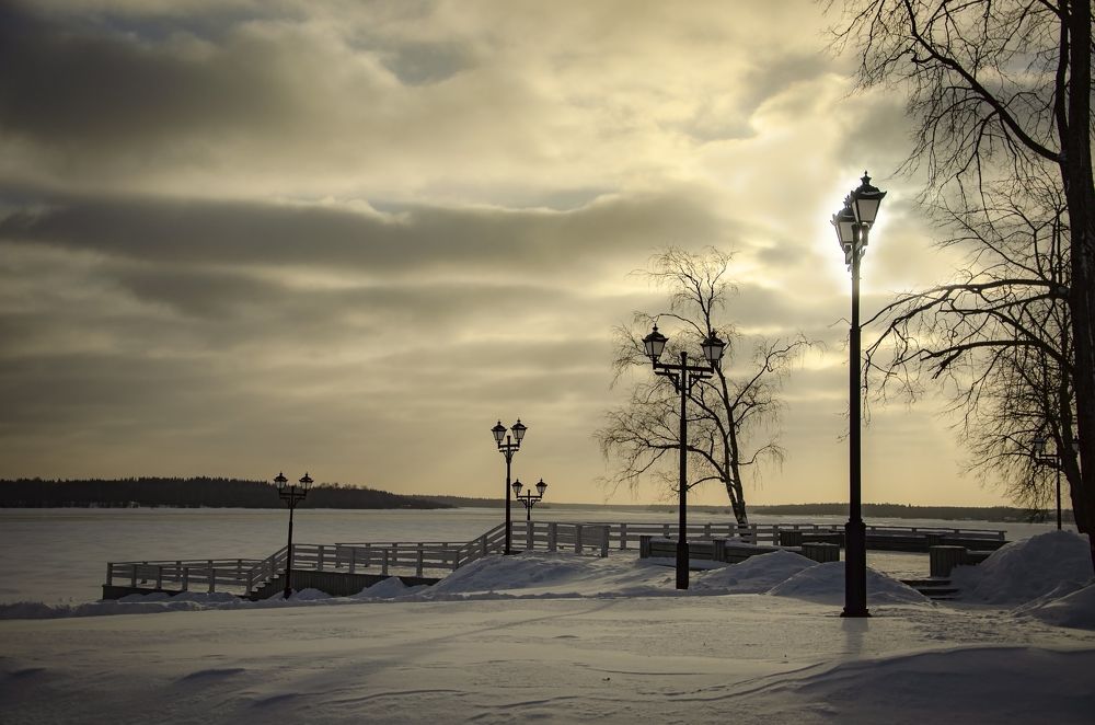 Набережна студеной реки