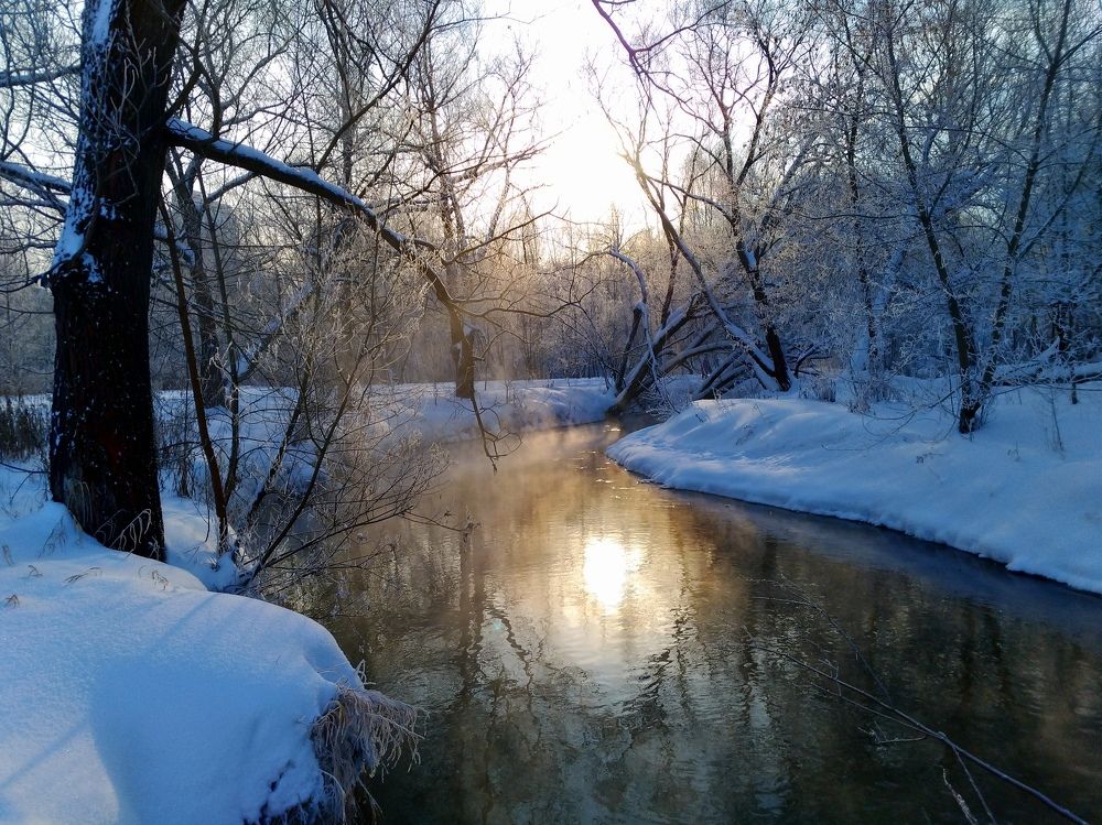 The sun admires itself