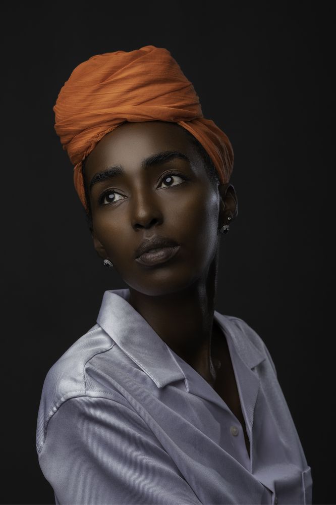 amazing girl in orange turban