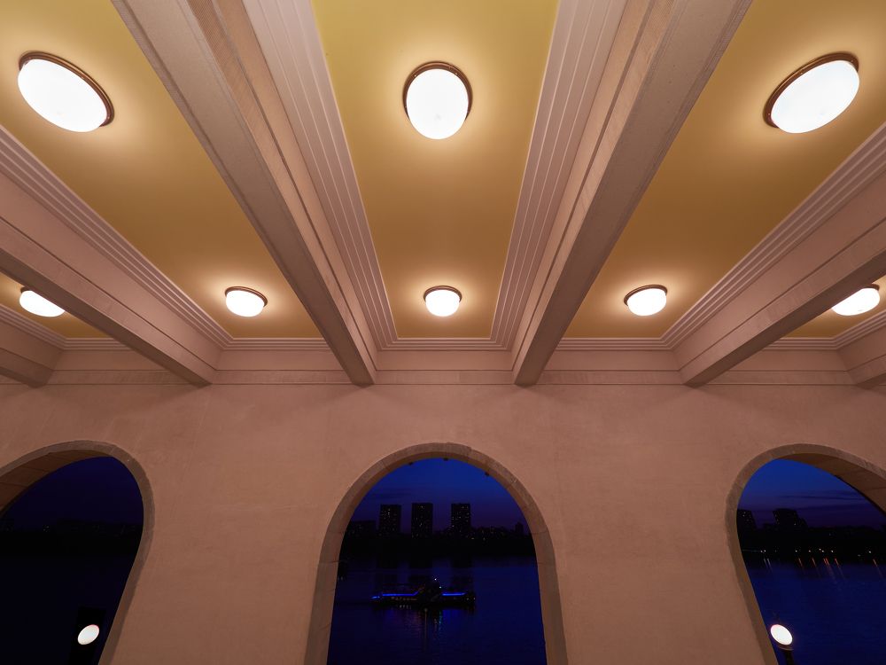 первый вечер после открытия Северного Речного Вокзала