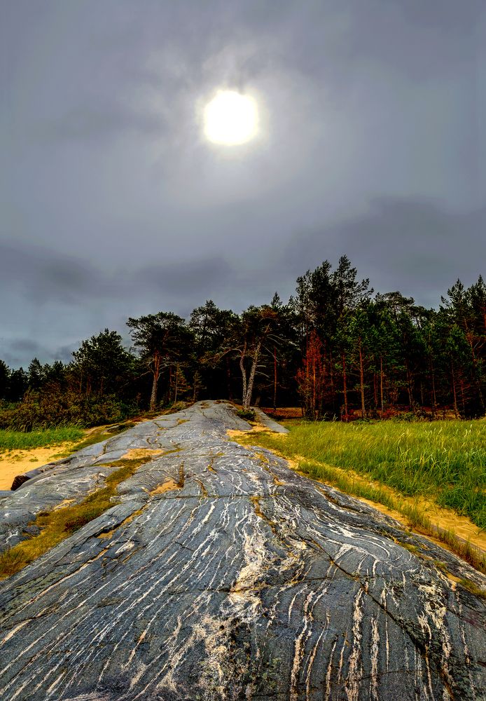 Нерукотворная дорога.