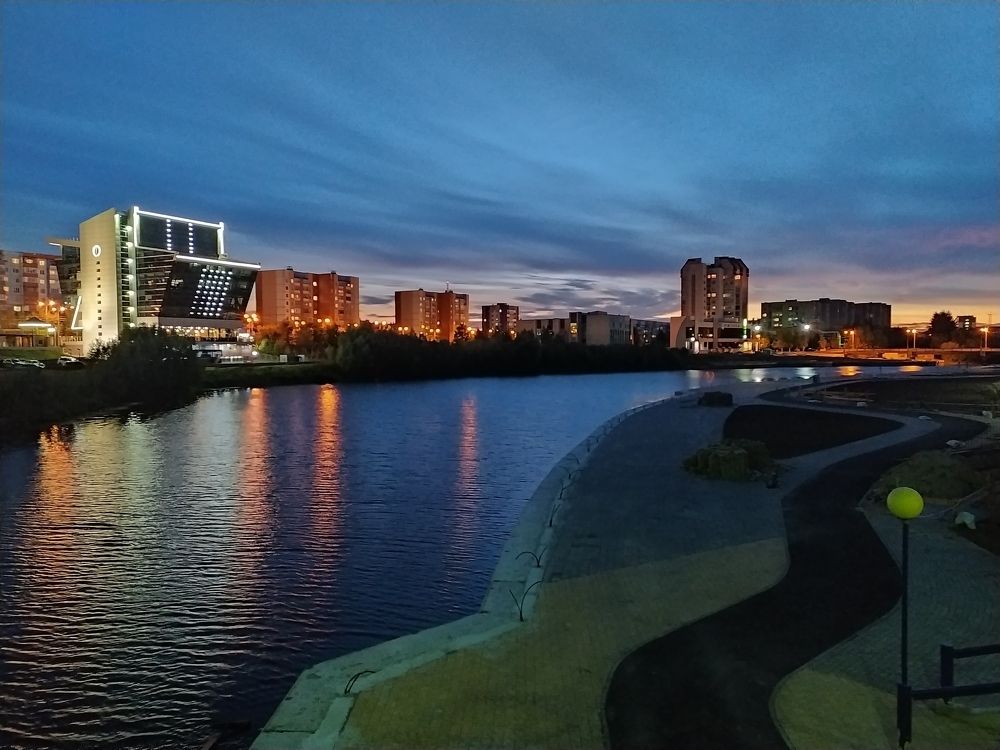 Photograph by Den Bean