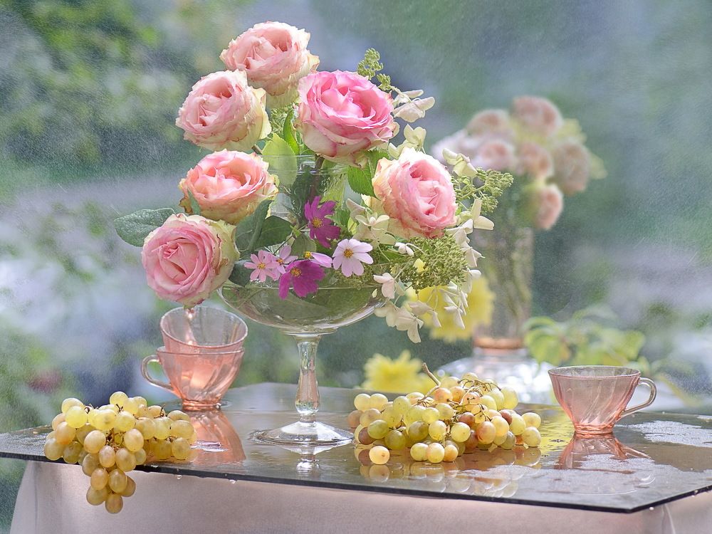 Дарите женщинам цветы