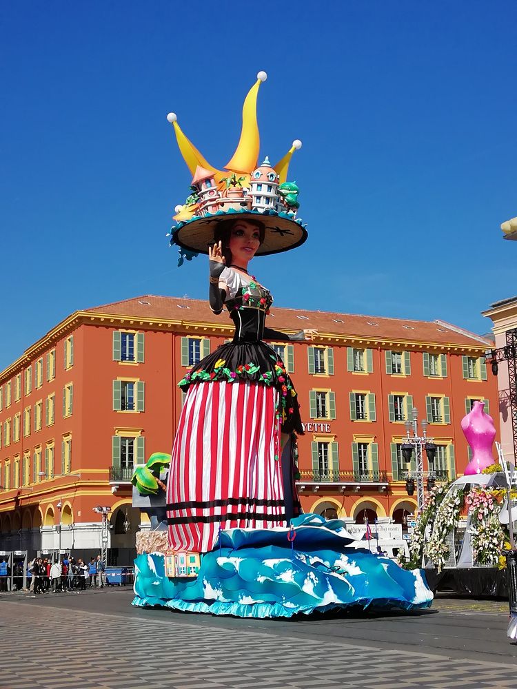 Карнавал в Ницце. Королева Моды