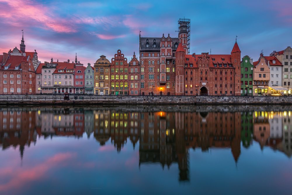 Photograph by Piotr Pawelczyk