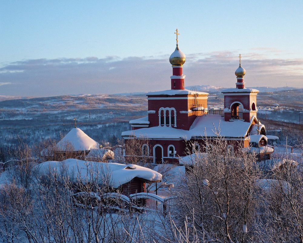 Парящие над ...