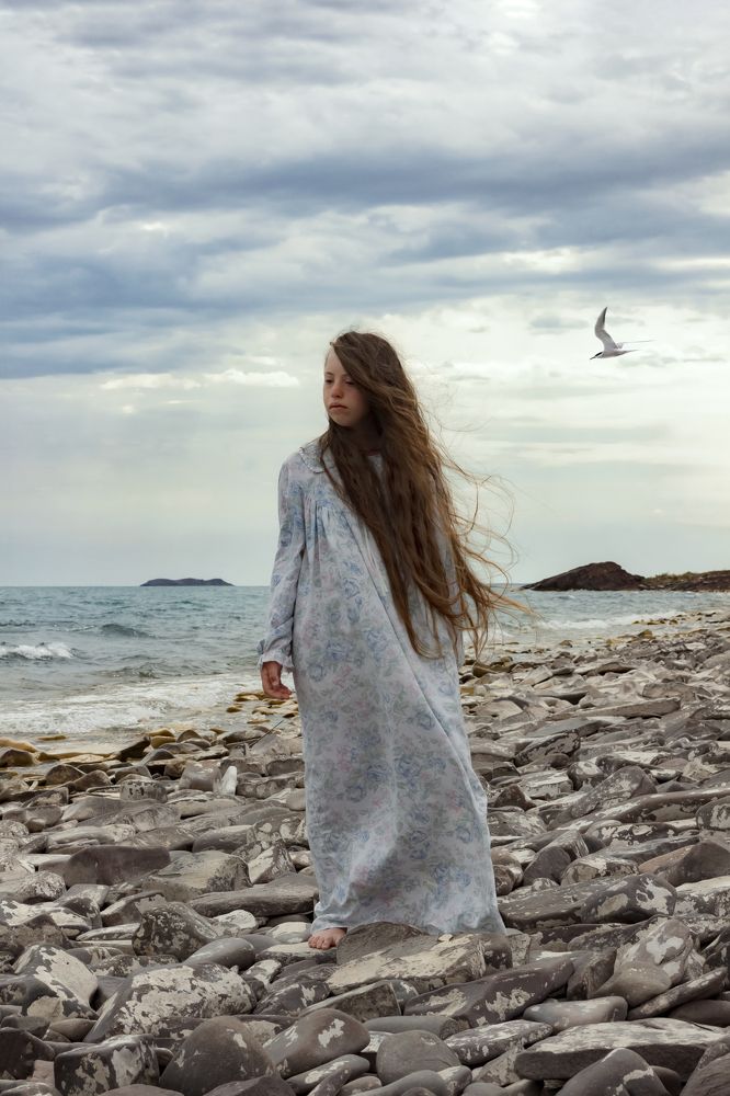 Девочка и море