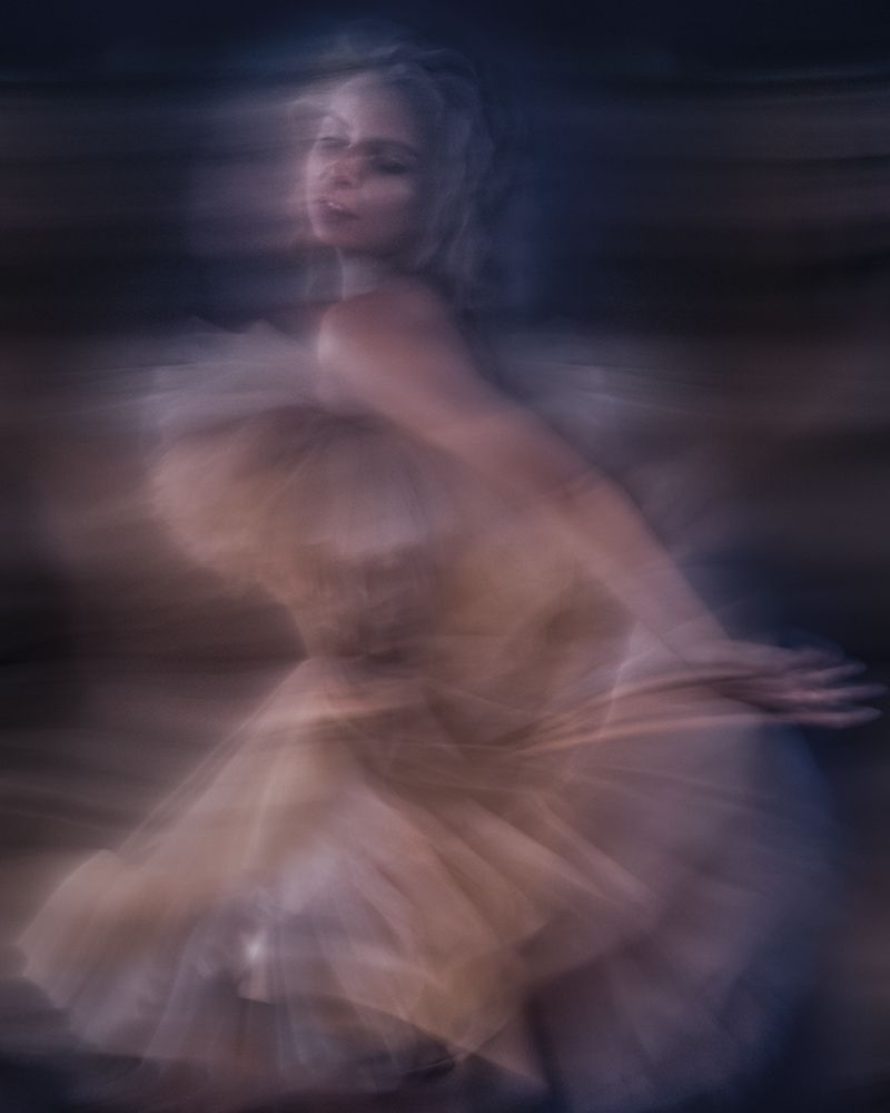 Photograph by Cristina Marcinschi