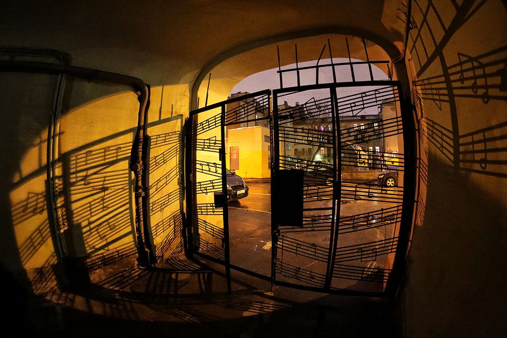 Мелодии  подворотен.