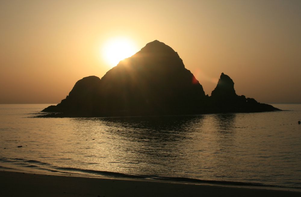 Остров невезения в океане есть.