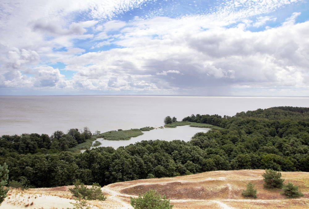 Залив и озеро