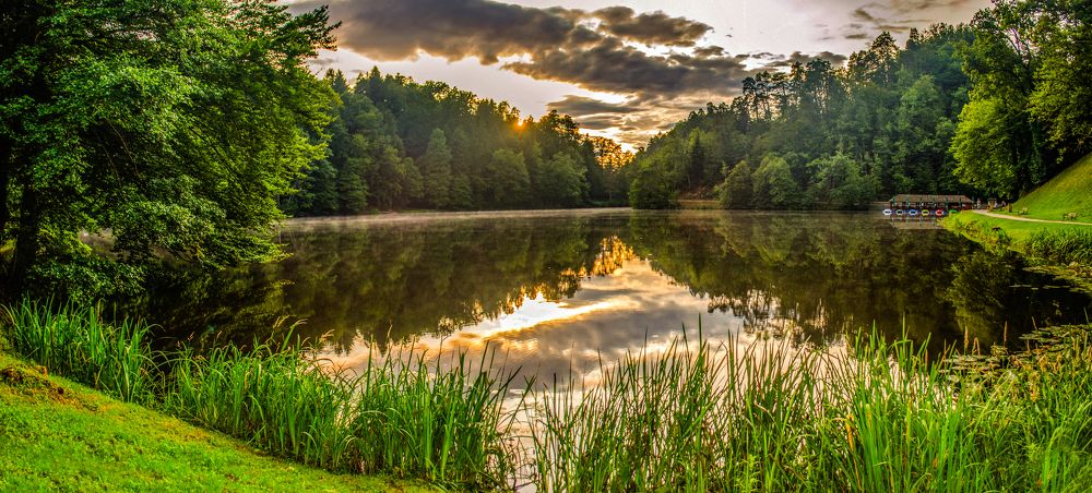 Тракошчанское озеро на закате, Хорватия