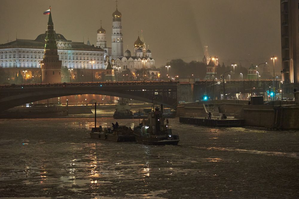 Где-то в Москве