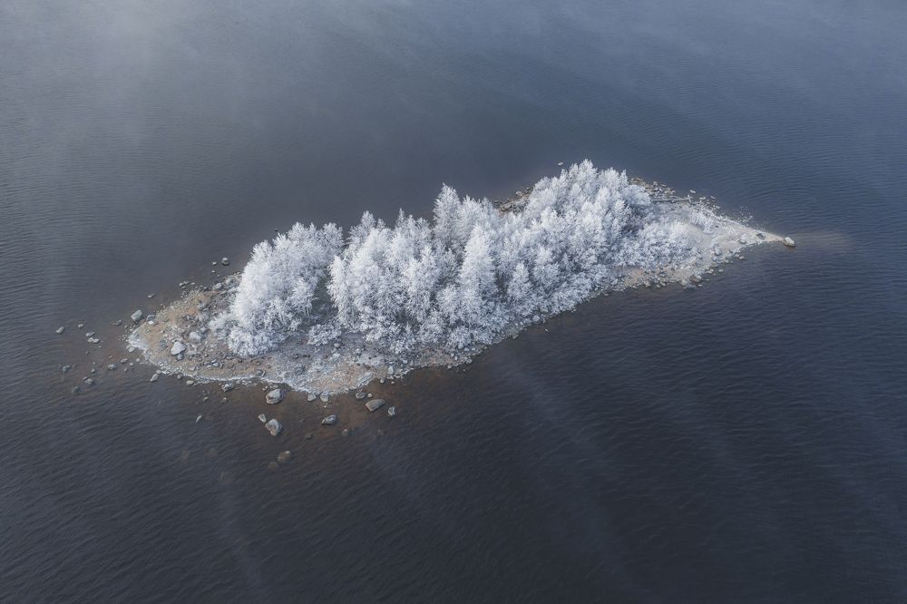 Заледеневший