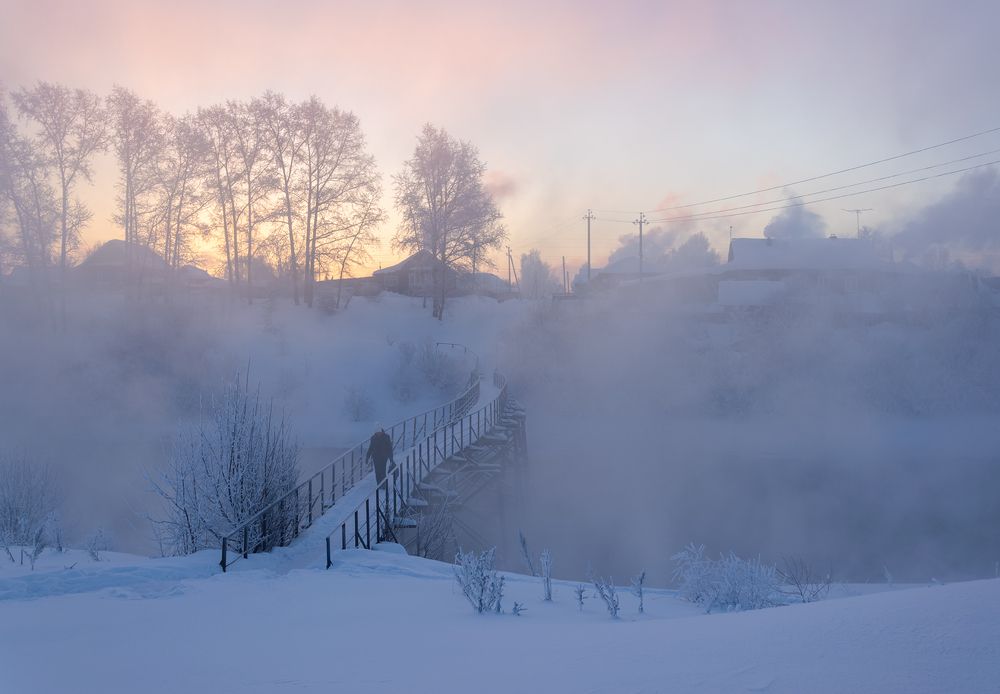 Морозный рассвет в провинциальном городке