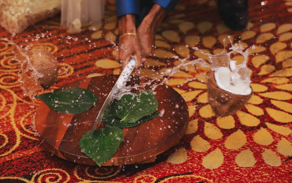 Photograph by Darmarathna Neranjan