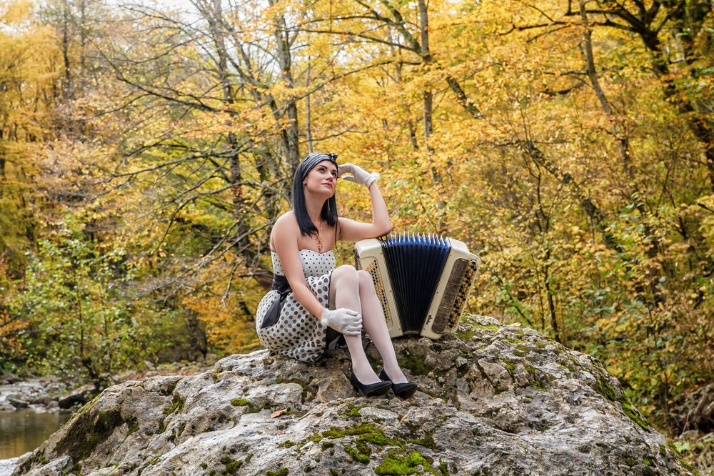 Расскажи мне гармонь...о любви расскажи...