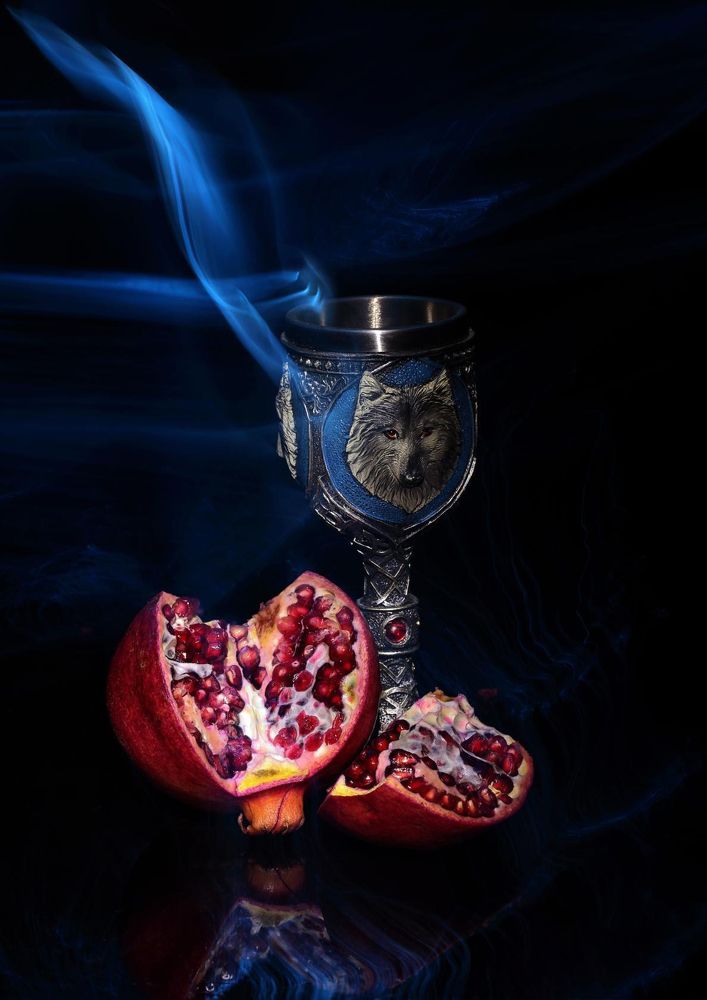 Кубок и гранат